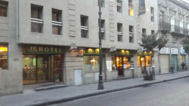 Hotel Roble โรงแรมใกล้จัตุรัสโซกาโล