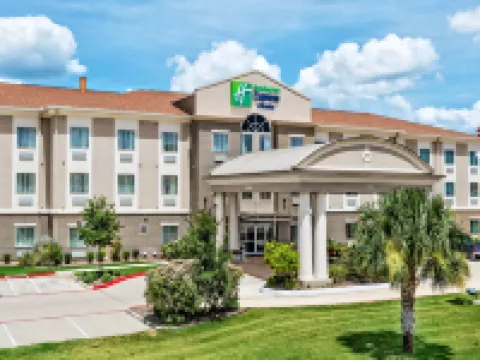 Holiday Inn Express & Suites Cotulla by IHG Hotels in Cotulla