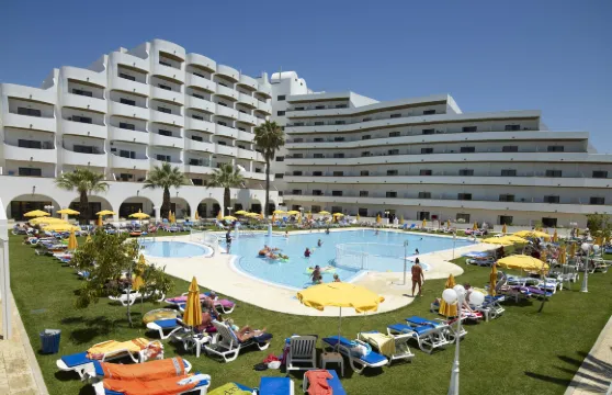 布里薩索爾公寓式酒店