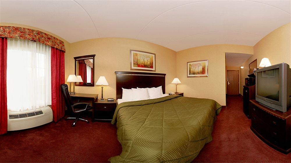 Comfort Inn Grove City