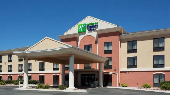 Holiday Inn Express & Suites Douglas