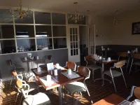 Travelodge by Wyndham Baie-Comeau - breakfast