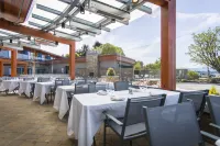 Qualicum Beach Inn Hotels in Qualicum Beach