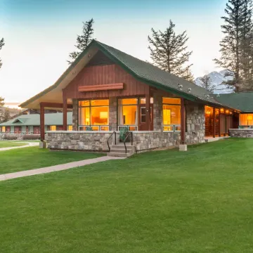 Fairmont Jasper Park Lodge