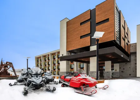 Hôtel Universel, Centre de congrès Rivière-Du-Loup