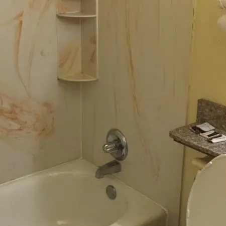 Encore Motel