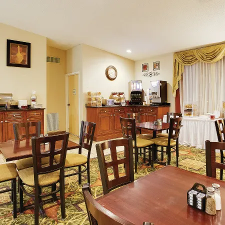 Quality Inn Отели рядом с достопримечательностью «Музей Стронг»