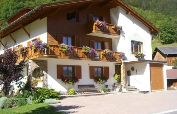 豪斯海爾格酒店