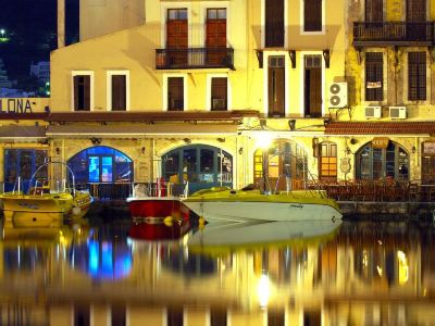 Faros Rooms & Suites