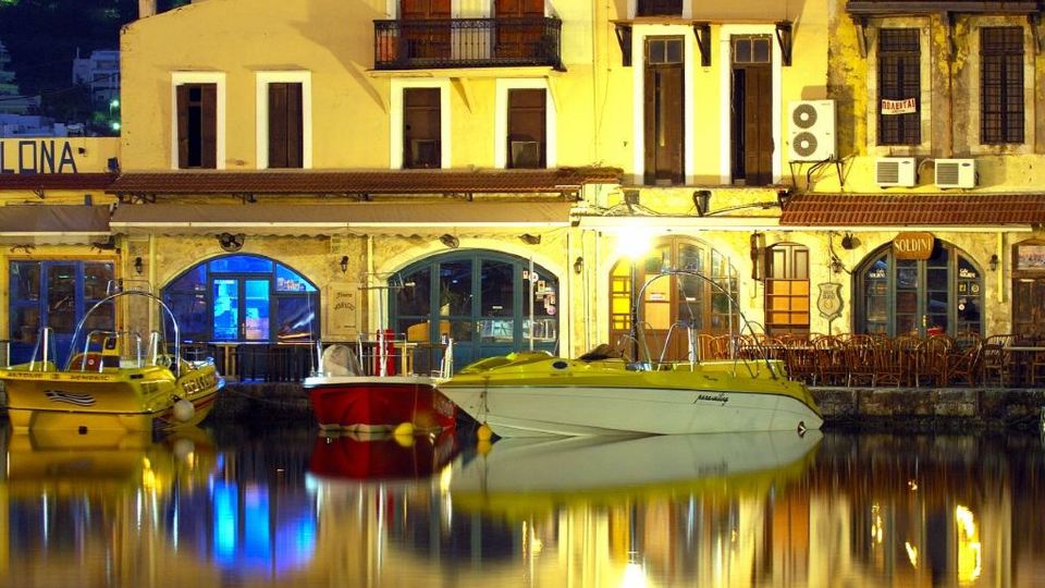 Faros Rooms & Suites