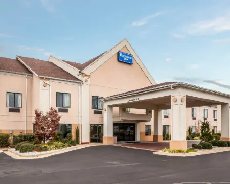 Quality Inn Tahlequah South Hotels in Cherokee County