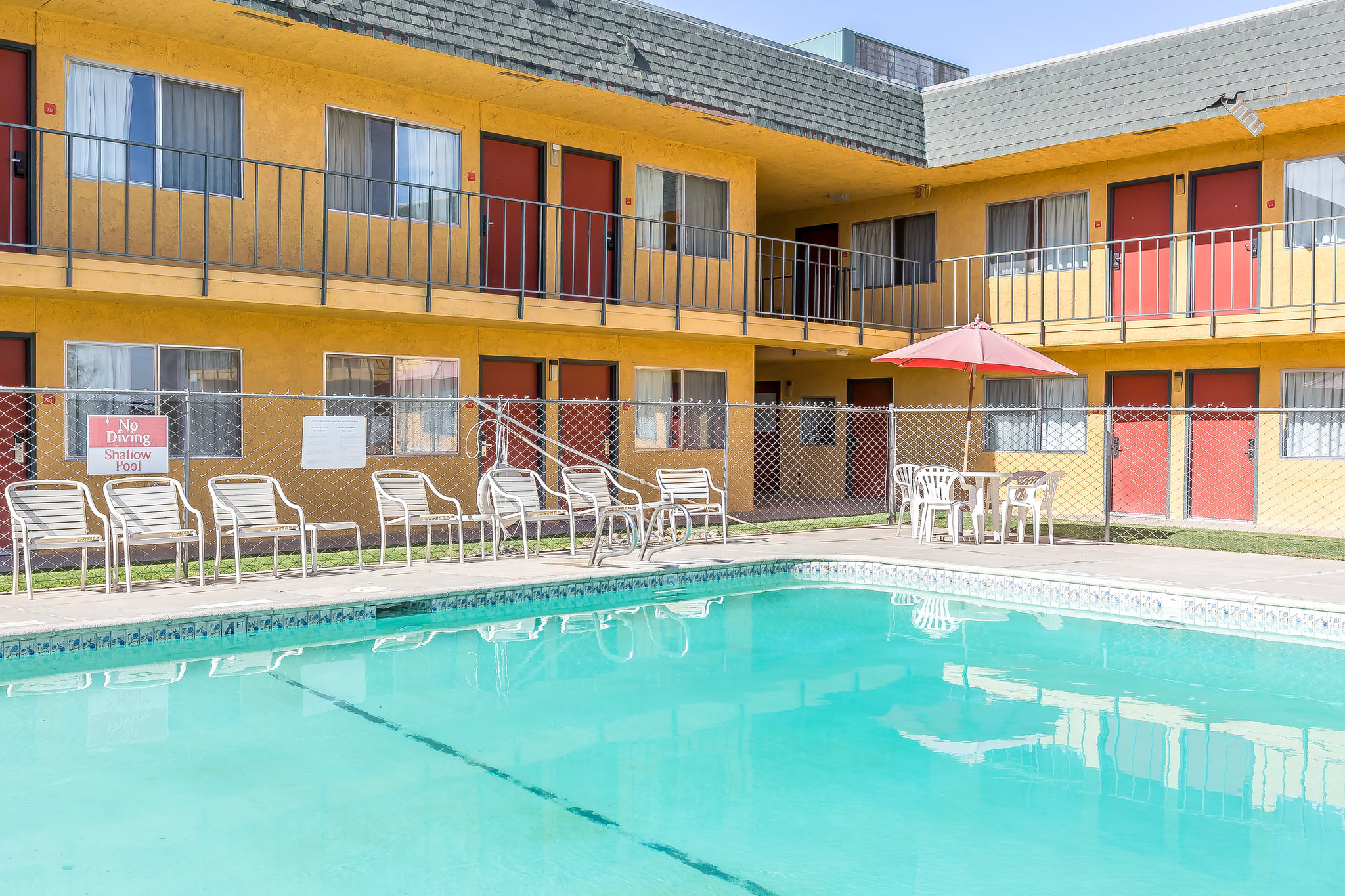 SureStay Hotel by Best Western Buttonwillow