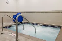 Comfort Inn & Suites Avera Southwest - Hot Tub