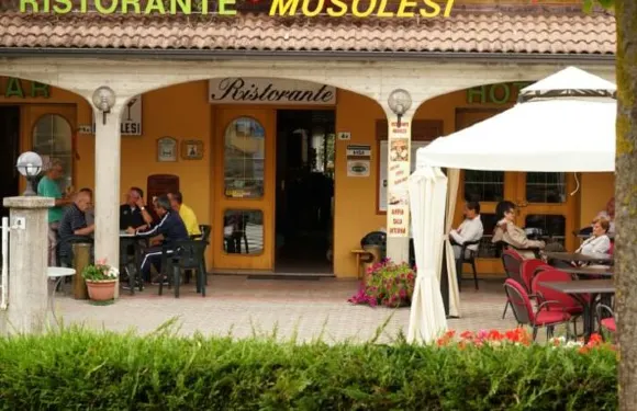 穆索勒斯酒店