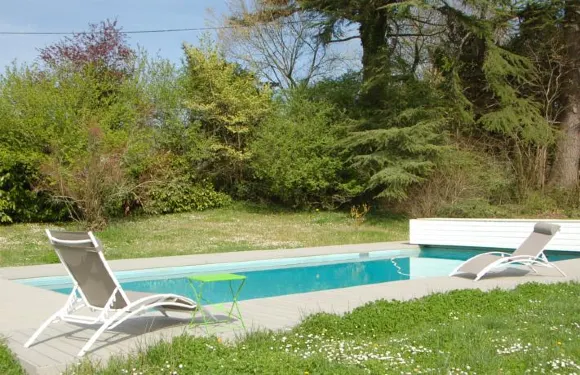 伊薩爾德城堡住宿加早餐旅館