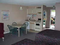 108 Golf Resort Hotels in Lac la Hache