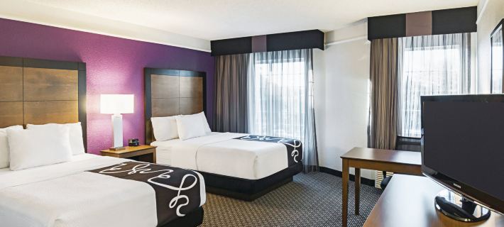 La Quinta Inn & Suites by Wyndham Fort Worth North Hotels in Fort Worth