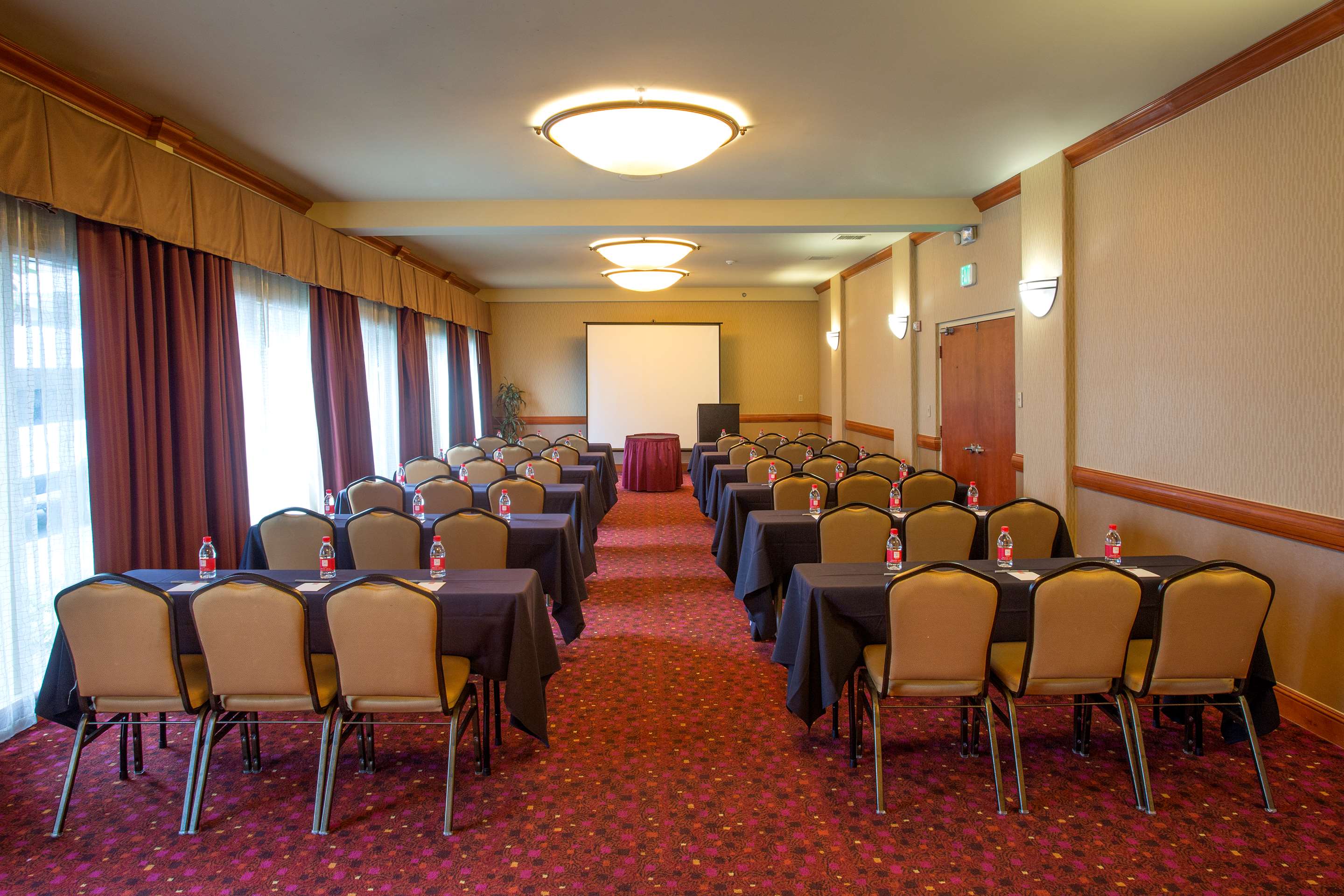 Red Lion Hotel & Conference Center Seattle Renton