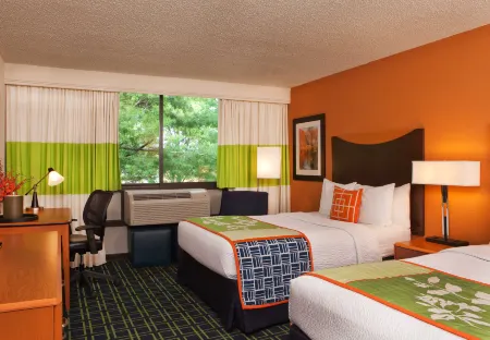 Fairfield Inn Bangor Отели рядом с достопримечательностью «John Bapst Memorial High School»