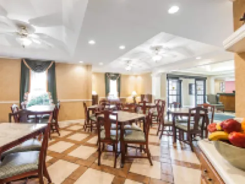 クオリティ イン ローム サウス ロームのホテル