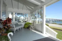 Night Swan Intracoastal B&B Hôtels à : New Smyrna Beach