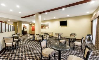 Comfort Suites Airport South