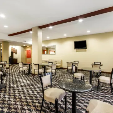 Comfort Suites Airport South