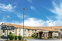 Quality Inn - parking