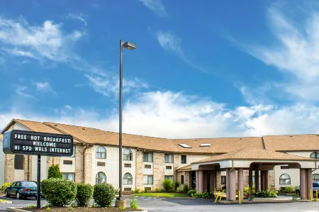 Quality Inn Отели рядом с достопримечательностью «Oberlin Conservatory of Music»