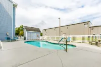 Quality Inn Shallotte Near Ocean Isle Beach - Pools
