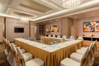 Ramada Hotel & Suites by Wyndham Amwaj Islands Manama Hotels in Galali