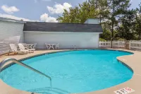 Knights Inn Columbia Hotels in Seven Oaks