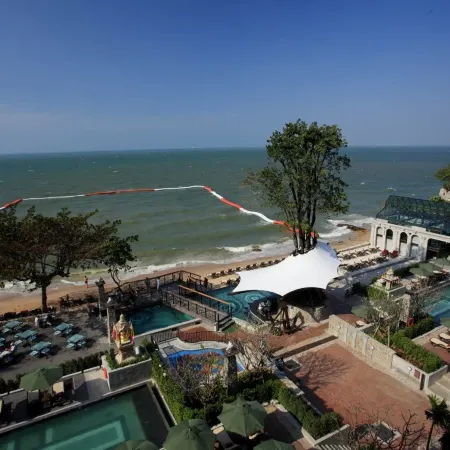 Pattaya Modus Beachfront Resort