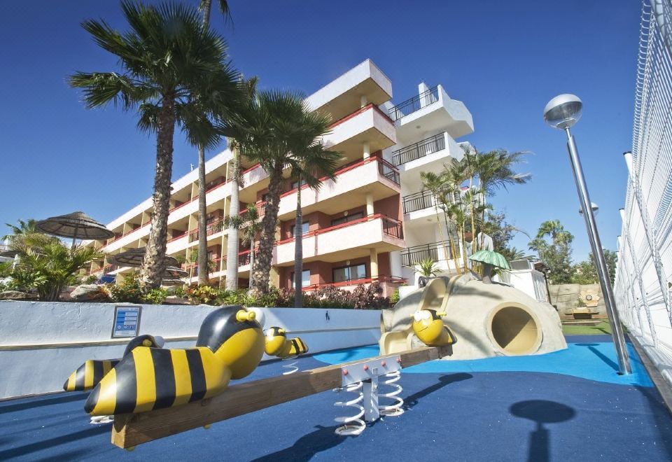 Alexandre Hotel La Siesta - Valoraciones de hotel de 4 estrellas en Playa  de la Américas