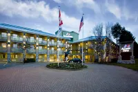 Accent Inns Victoria Hotels near Chapters