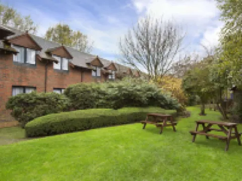 Days Inn by Wyndham Maidstone Hotels near Mote Park