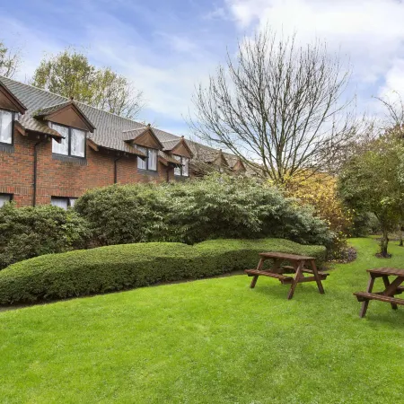 Days Inn by Wyndham Maidstone Отели рядом с достопримечательностью «Бренчли Гарденс»