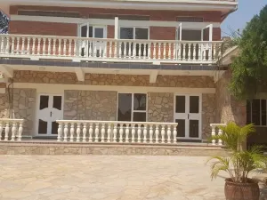 Entebbe Palm Hotel