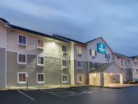 WoodSpring Suites Cincinnati Fairfield Hotels near Morris Outlet