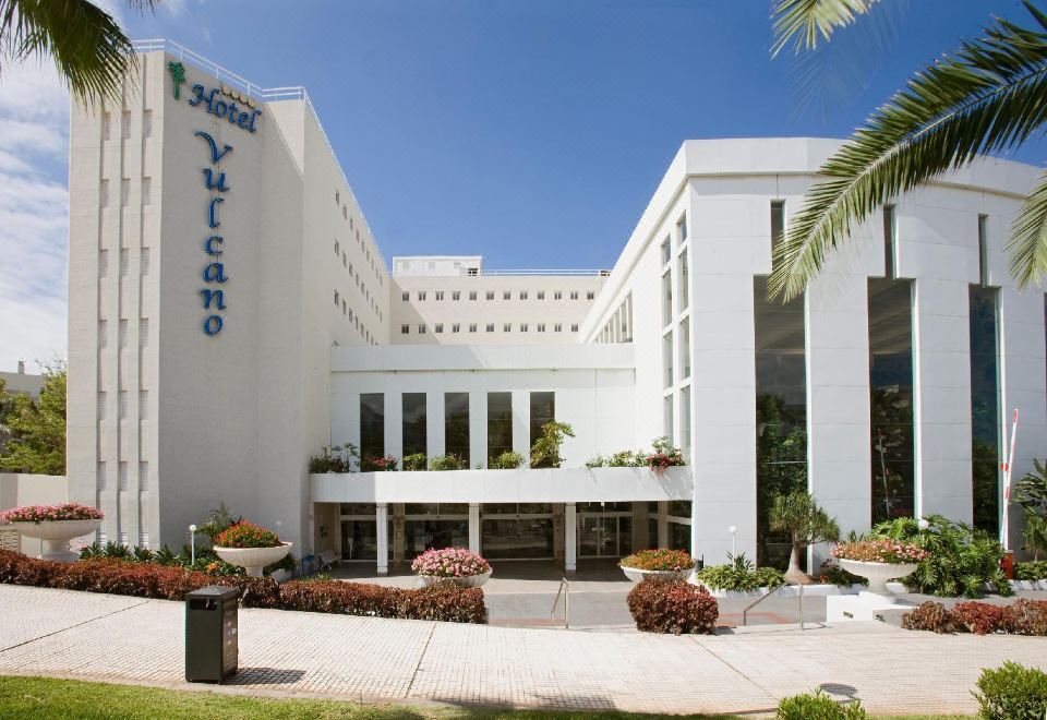 Spring Hotel Vulcano - Valoraciones de hotel de 4 estrellas en Playa de la  Américas
