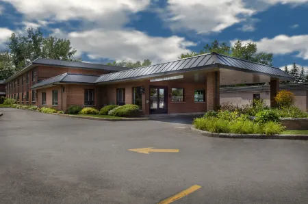 Ramada by Wyndham Laval