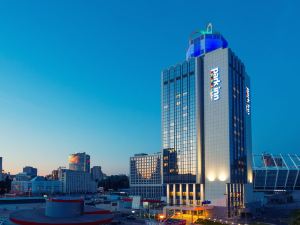 Park Inn by Radisson Kyiv Troyitska