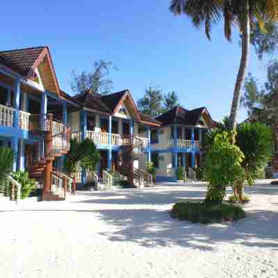 Smiles Beach Hotel Hotel Exterior