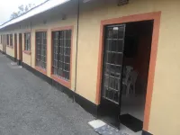 Sleepway Cottages Hotel di Free Hold