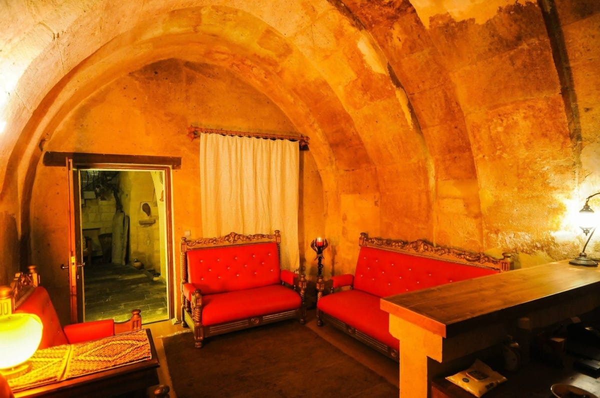 Helios Cave Hotel