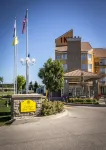 Monte Carlo Inn Barrie - Newly Renovated