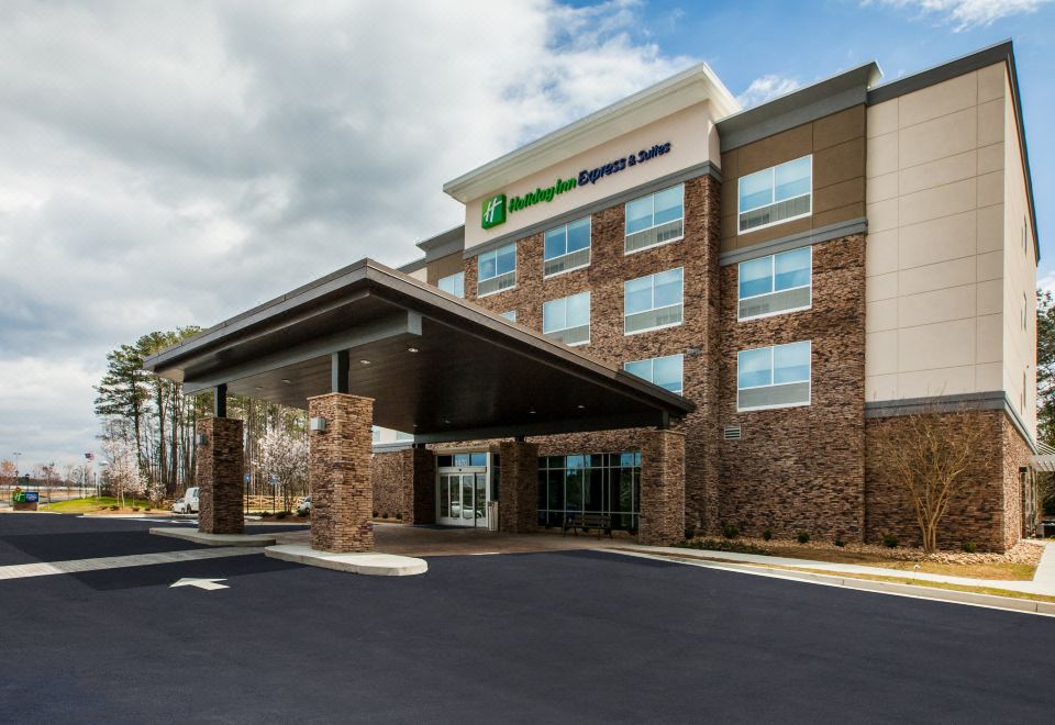 Holiday Inn Express Hotel and Suites Petersburg - Fort Lee, an IHG  Hotel-Prince George County Updated 2023 Room Price-Reviews & Deals |  