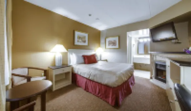 Monte Carlo Inn Toronto West Suites