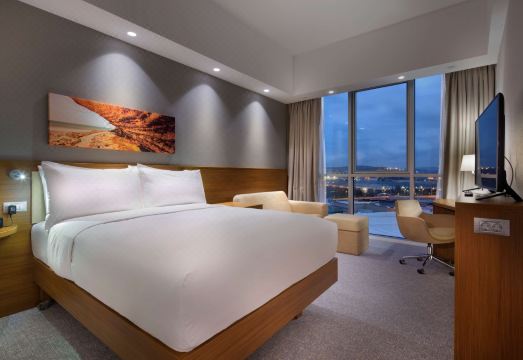 Hampton by Hilton Kocaeli Symbol