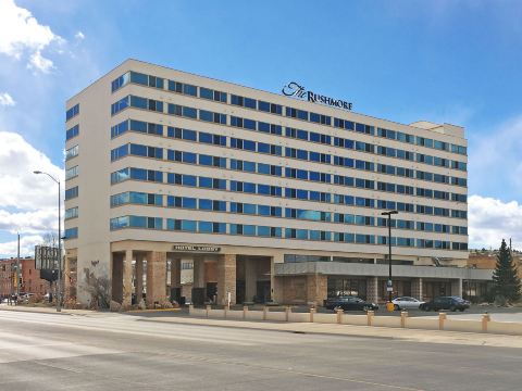 The Rushmore Hotel  Suites, BW Premier Collection